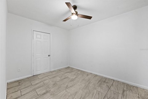 Casa en venta en Tampa, Florida, 4 dormitorios, 101.08 m2 № 1365004 - foto 19