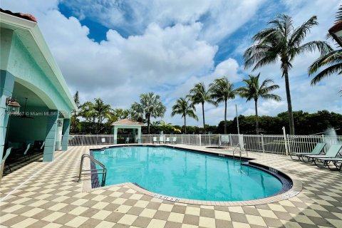 Adosado en venta en Riviera Beach, Florida, 2 dormitorios, 113.99 m2 № 1239810 - foto 17