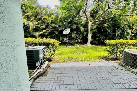 Adosado en venta en Riviera Beach, Florida, 2 dormitorios, 113.99 m2 № 1239810 - foto 15