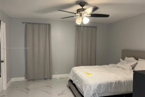 Condo in Coral Springs, Florida, 3 bedrooms  № 1270227 - photo 9