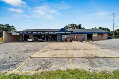 Propiedad comercial en venta en Tampa, Florida, 378.76 m2 № 1393250 - foto 10