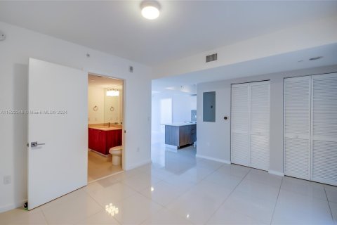 Condominio en venta en Doral, Florida, 2 dormitorios, 97.73 m2 № 980415 - foto 10