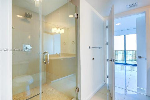 Condominio en venta en Doral, Florida, 2 dormitorios, 97.73 m2 № 980415 - foto 13