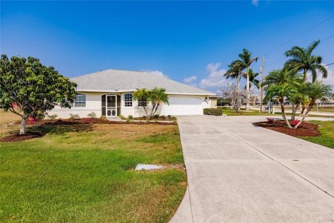 Villa ou maison à vendre à Punta Gorda, Floride: 3 chambres, 142.33 m2 № 1193944 - photo 8