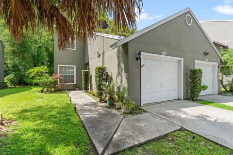 Touwnhouse à vendre à Tampa, Floride: 2 chambres, 99.41 m2 № 1362957 - photo 1