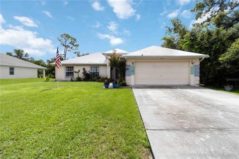 Villa ou maison à vendre à North Port, Floride: 3 chambres, 162.95 m2 № 1362924 - photo 1