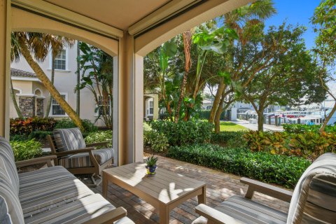 Condo in North Palm Beach, Florida, 3 bedrooms  № 1003813 - photo 11