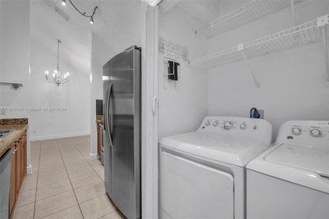 Copropriété à vendre à Miami, Floride: 3 chambres, 110.55 m2 № 1233473 - photo 16