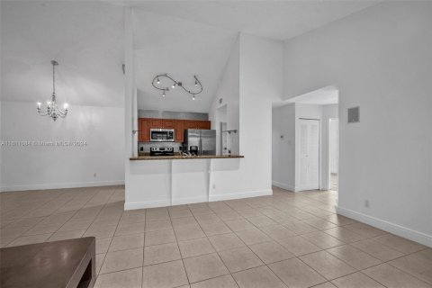 Condominio en venta en Miami, Florida, 3 dormitorios, 110.55 m2 № 1233473 - foto 10