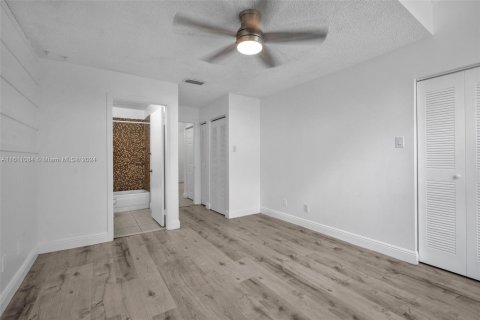 Copropriété à vendre à Miami, Floride: 3 chambres, 110.55 m2 № 1233473 - photo 18