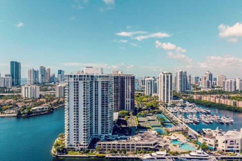 Condo in Aventura, Florida, 2 bedrooms  № 1232745 - photo 15