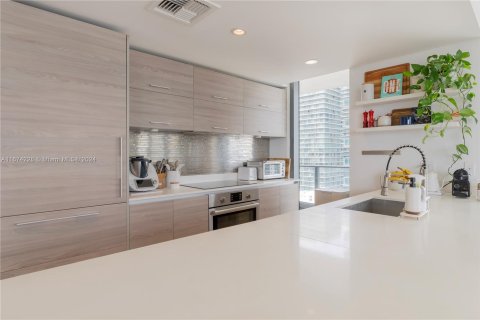 Condominio en venta en Miami, Florida, 2 dormitorios, 118.82 m2 № 1398124 - foto 10