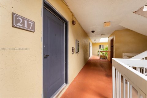 Copropriété à vendre à Miami, Floride: 1 chambre, 66.15 m2 № 1398122 - photo 14