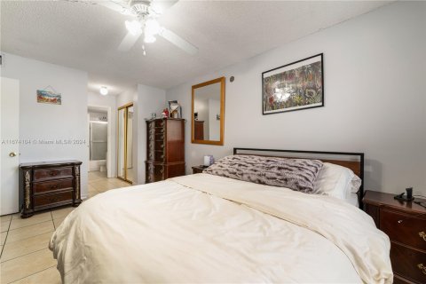 Copropriété à vendre à Miami, Floride: 1 chambre, 66.15 m2 № 1398122 - photo 10