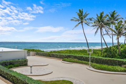 Copropriété à vendre à Boca Raton, Floride: 2 chambres, 114.27 m2 № 1239544 - photo 27