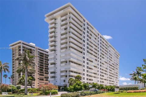 Condominio en venta en Boca Raton, Florida, 2 dormitorios, 114.27 m2 № 1239544 - foto 1