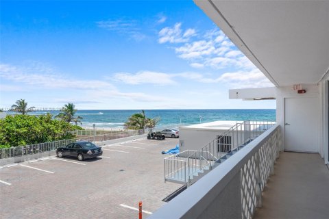 Copropriété à vendre à Boca Raton, Floride: 2 chambres, 114.27 m2 № 1239544 - photo 26