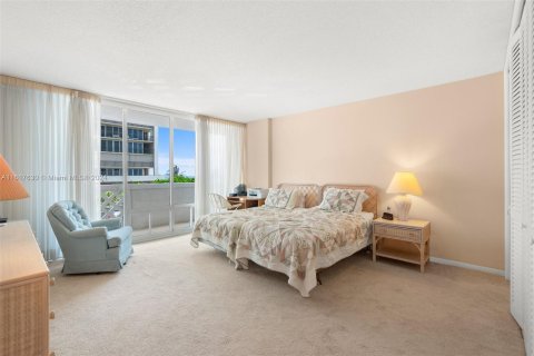 Condo in Boca Raton, Florida, 2 bedrooms  № 1239544 - photo 17