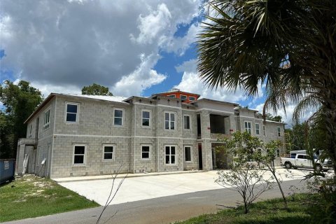 Villa ou maison à vendre à Saint Cloud, Floride: 5 chambres, 376.63 m2 № 1245437 - photo 2