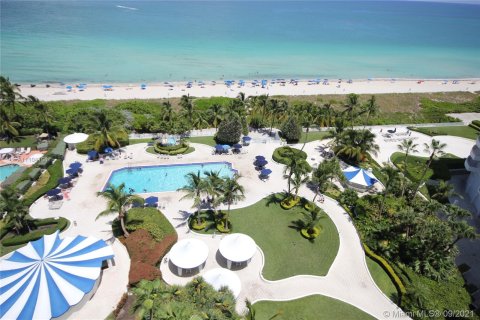 Condominio en alquiler en Miami Beach, Florida, 2 dormitorios, 126.35 m2 № 4541 - foto 9