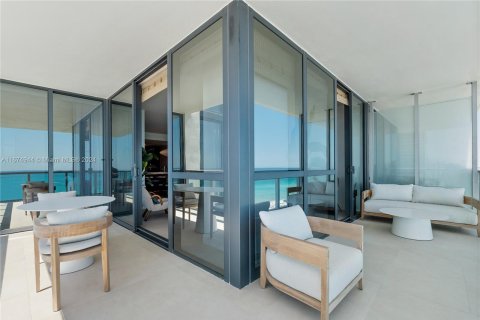 Copropriété à vendre à Miami Beach, Floride: 2 chambres, 115.11 m2 № 1398467 - photo 15