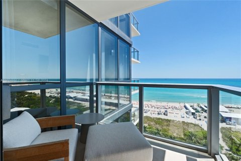 Copropriété à vendre à Miami Beach, Floride: 2 chambres, 115.11 m2 № 1398467 - photo 12