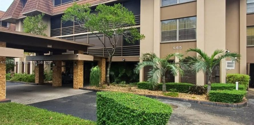 Condominio en Miami, Florida, 2 dormitorios  № 1398466