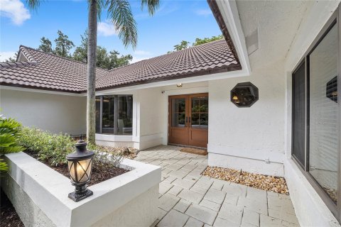 Villa ou maison à vendre à Coral Springs, Floride: 4 chambres, 334.45 m2 № 1229139 - photo 7