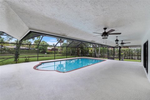 Villa ou maison à vendre à Coral Springs, Floride: 4 chambres, 334.45 m2 № 1229139 - photo 13