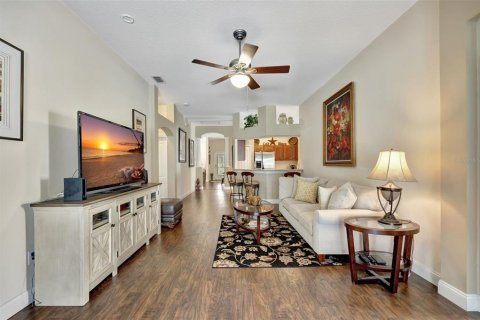 Casa en venta en Land O' Lakes, Florida, 4 dormitorios, 193.89 m2 № 1414633 - foto 3