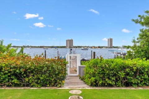 Villa ou maison à vendre à Palm Beach, Floride: 5 chambres, 297.47 m2 № 1230378 - photo 5