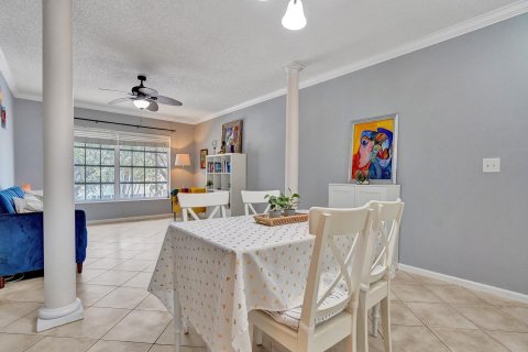 Copropriété à vendre à Fort Lauderdale, Floride: 2 chambres, 102.19 m2 № 1230380 - photo 1