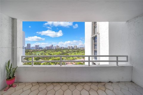 Condo in Aventura, Florida, 2 bedrooms  № 1160067 - photo 6