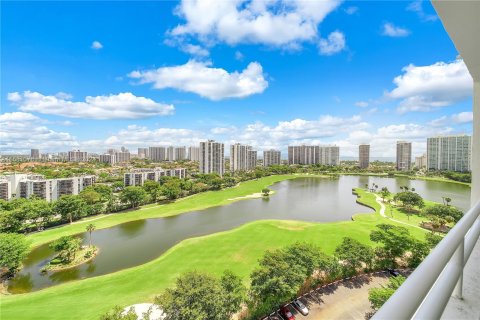 Condo in Aventura, Florida, 2 bedrooms  № 1160067 - photo 19