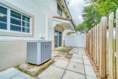 Townhouse in Homestead, Florida 3 bedrooms, 153.94 sq.m. № 1315566 - photo 5