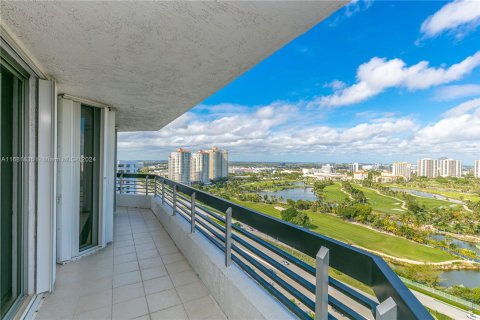 Condo in Aventura, Florida, 2 bedrooms  № 1417119 - photo 18