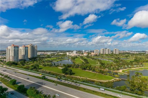 Condo in Aventura, Florida, 2 bedrooms  № 1417119 - photo 24