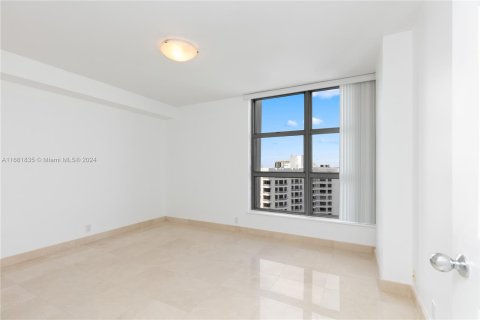 Condo in Aventura, Florida, 2 bedrooms  № 1417119 - photo 16