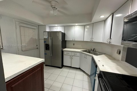 Copropriété à vendre à Lauderhill, Floride: 2 chambres, 111.48 m2 № 1242524 - photo 25