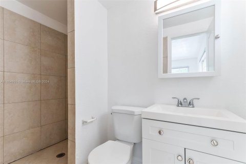 Apartamento en alquiler en Miami Beach, Florida, 2 dormitorios № 1375788 - foto 14