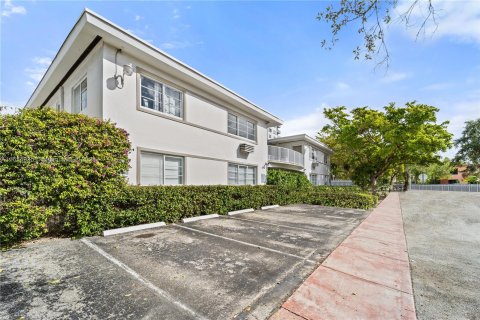 Apartamento en alquiler en Miami Beach, Florida, 2 dormitorios № 1375788 - foto 17