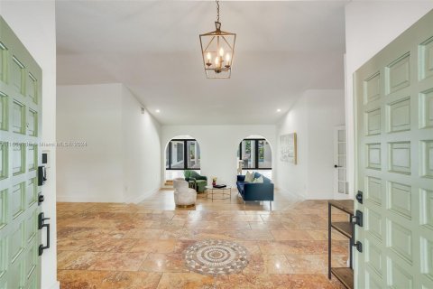 Villa ou maison à vendre à Miami, Floride: 8 chambres, 512.73 m2 № 1375736 - photo 6