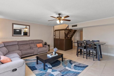 Touwnhouse à vendre à Coral Springs, Floride: 3 chambres, 125.42 m2 № 1375789 - photo 1