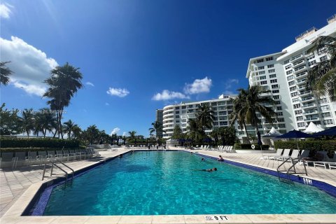 Copropriété à louer à Miami Beach, Floride: 2 chambres, 95.69 m2 № 61883 - photo 18