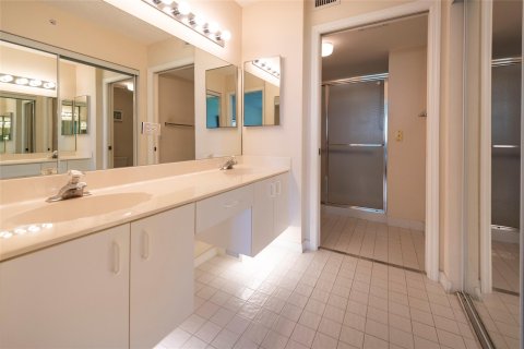 Condo in Sunrise, Florida, 2 bedrooms  № 1208604 - photo 7