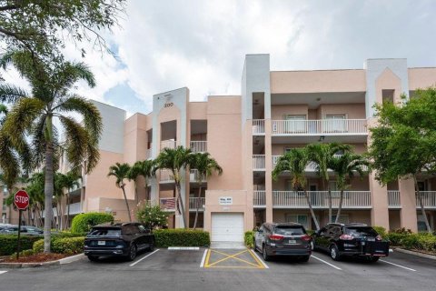 Copropriété à vendre à Sunrise, Floride: 2 chambres, 131.92 m2 № 1208604 - photo 3