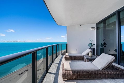 Condo in Sunny Isles Beach, Florida, 3 bedrooms  № 1221019 - photo 15