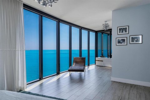 Condo in Sunny Isles Beach, Florida, 3 bedrooms  № 1221019 - photo 10