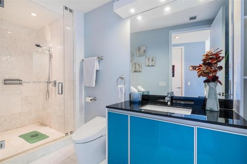 Condo in Sunny Isles Beach, Florida, 3 bedrooms  № 1221019 - photo 25