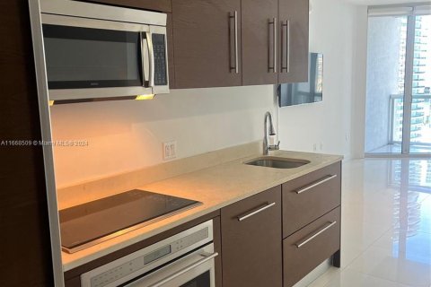 Copropriété à vendre à Miami, Floride: 55.56 m2 № 1389566 - photo 6